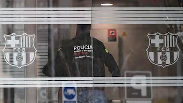 询问谁应为, 维克托, 大危机时