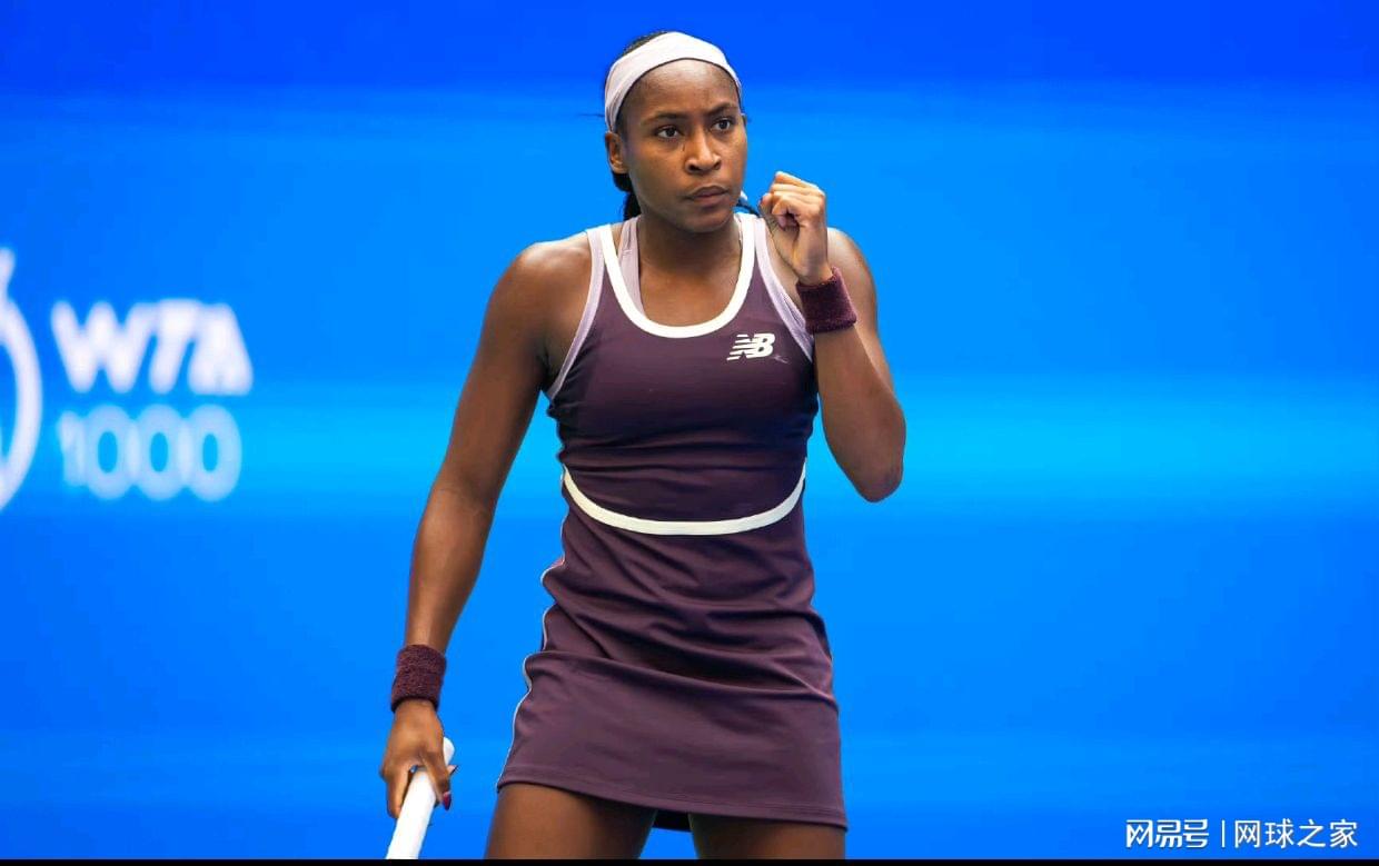 轻的女双世, 坂直美